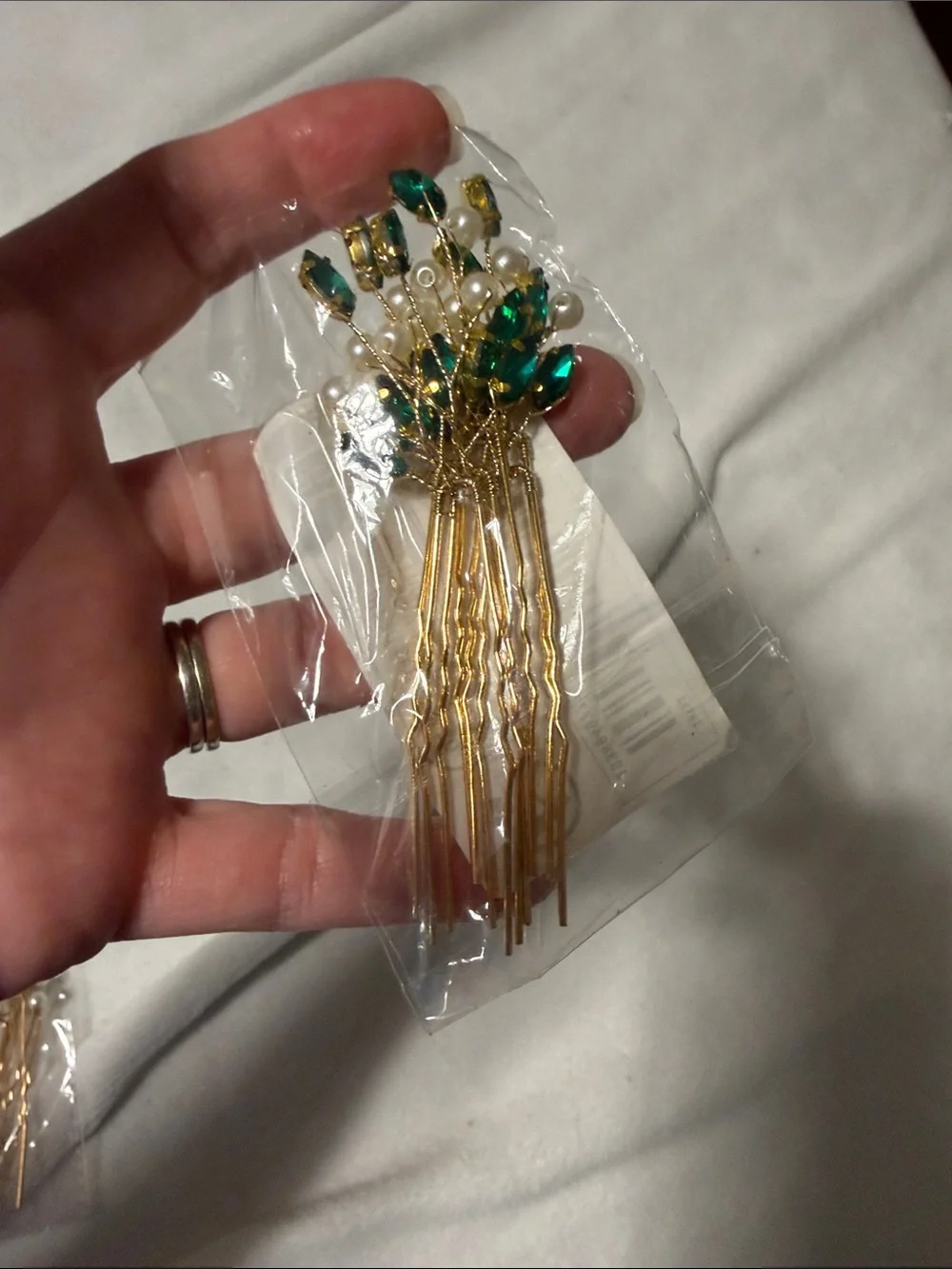 Gold Pearl and Leaf Hair Pins - Elegant Women’s Hair Accessories